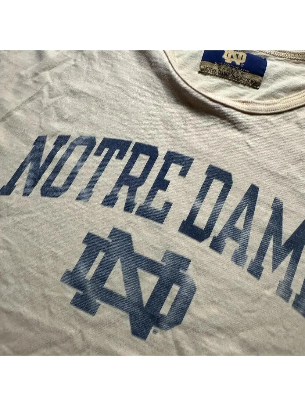 Vintage Notre Dame Champion T-Shirt Yellow Size Large - Picture 4 of 8